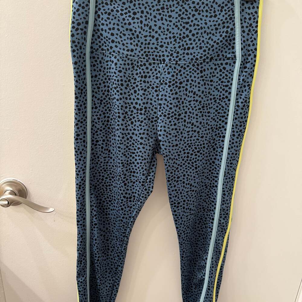 Lou & Grey Leopard High Waist Softsculpt Pocket 7/8 Leggings